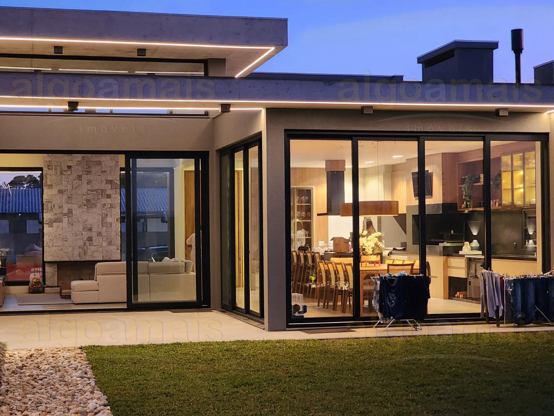 Casa, 4 quartos, 260 m² - Foto 31