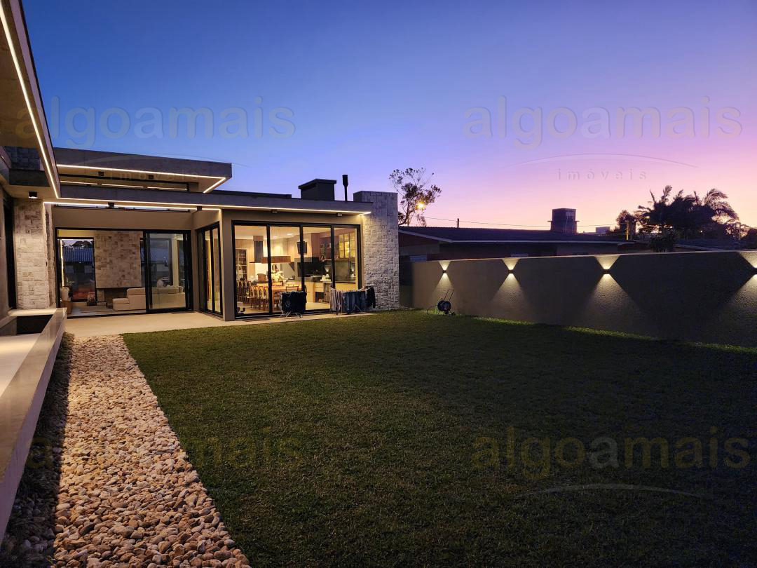 Casa, 4 quartos, 260 m² - Foto 42