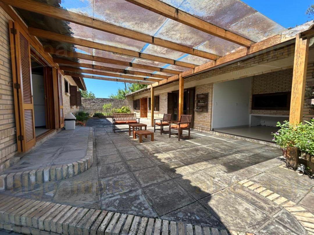 Casa, 6 quartos, 259 m² - Foto 3
