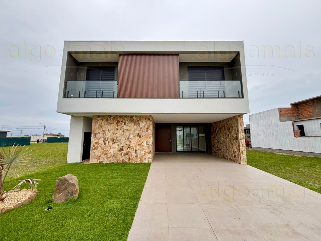 Casa em Condominio à venda em Xangri-Lá - Condominio Zen: Piscina, Churrasqueira, Lareira e muito mais! — Maristela — Xangri-Lá