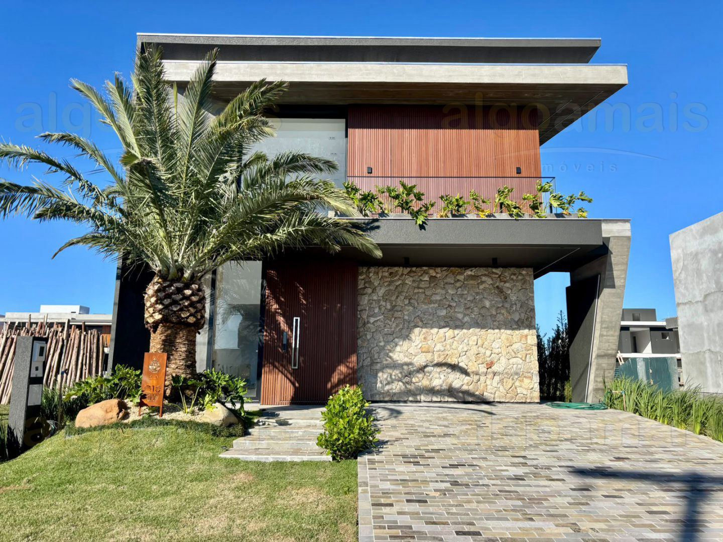 Casa em Condominio à venda em Xangri-Lá - Condominio Zen - 250m² de área construída — Maristela — Xangri-Lá