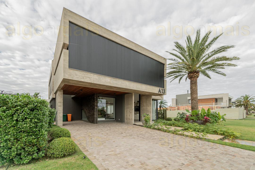 Casa em Condominio Mobiliada em Xangri-Lá - Condominio Sense - Venda — Centro — Xangri-Lá