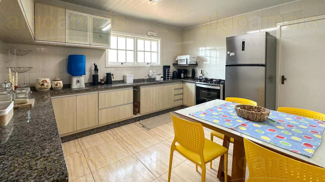Casa, 3 quartos, 142 m² - Foto 3