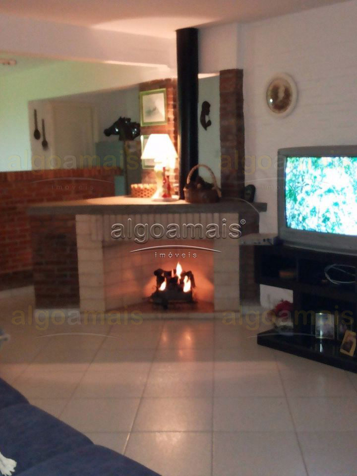 Casa, 3 quartos, 220 m² - Foto 2