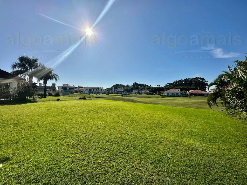 Imóvel de Luxo à Venda em Xangri-Lá - Condominio Green Village com Piscina Térmica e Quadras Esportivas — Remanso — Xangri-Lá