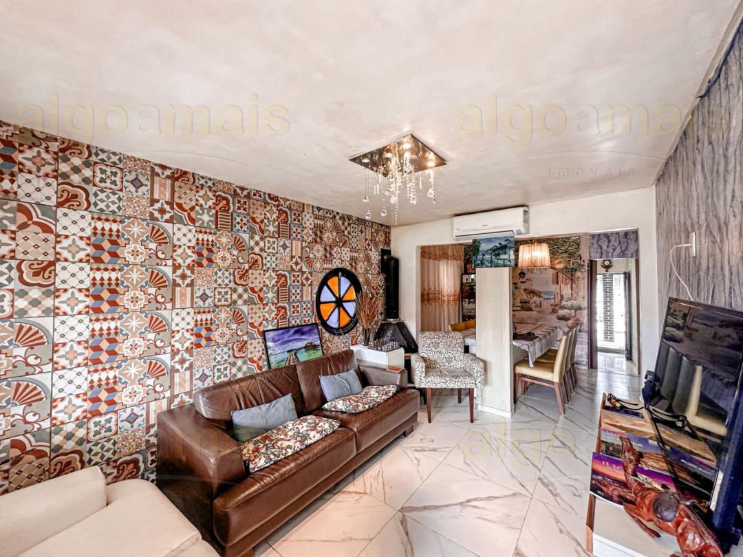 Casa, 5 quartos, 245 m² - Foto 2