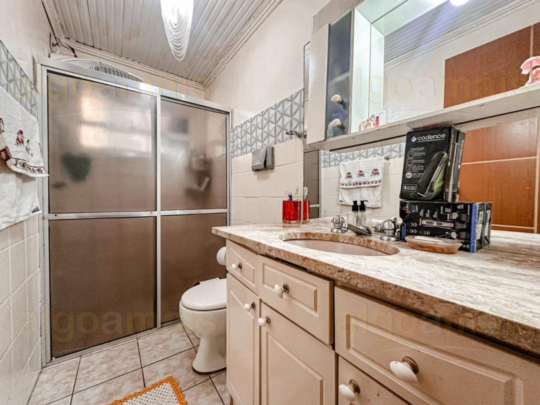 Casa, 5 quartos, 245 m² - Foto 4