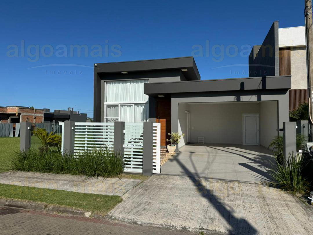 Casa 3 dormitórios no Loteamento Santorini — Centro — Xangri-Lá