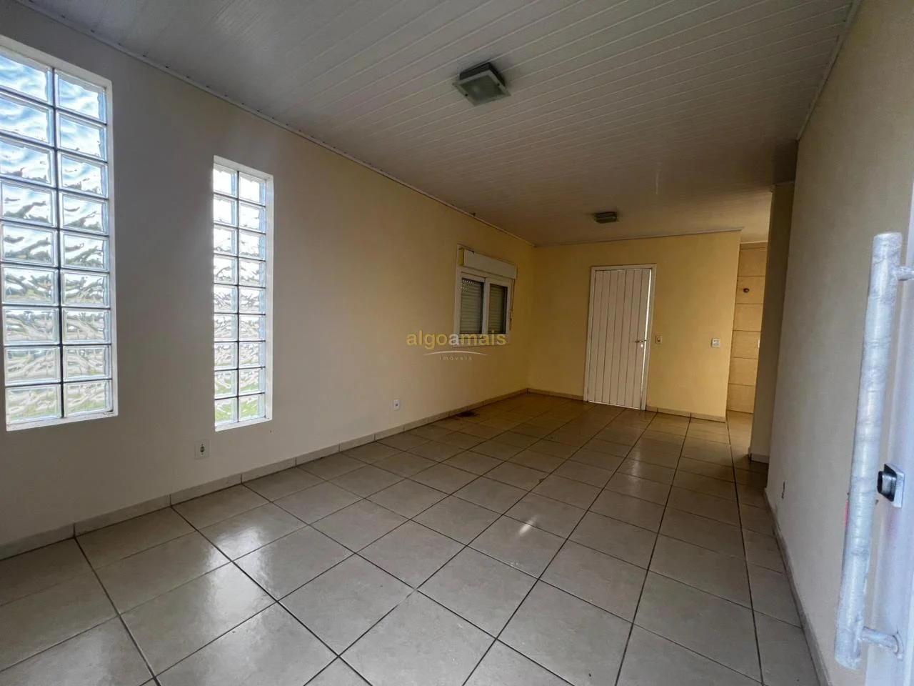 Casa, 3 quartos, 69 m² - Foto 2