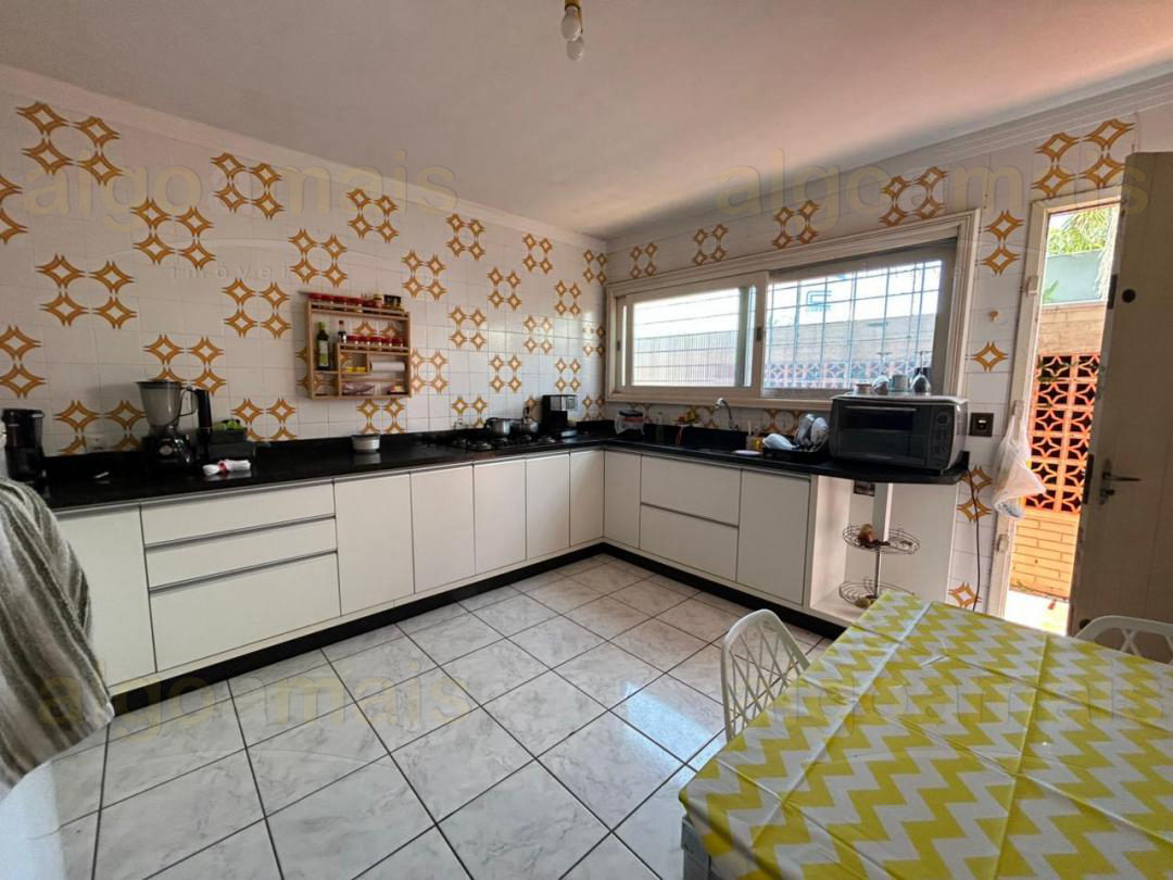 Casa, 3 quartos, 262 m² - Foto 13