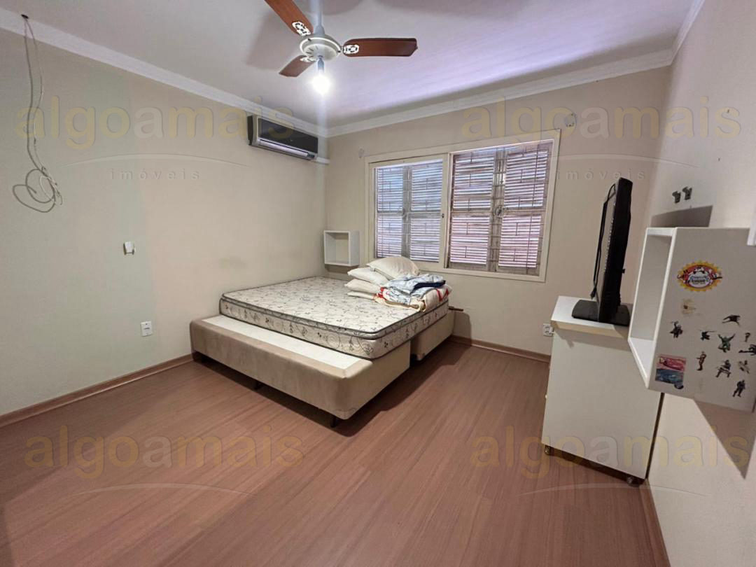Casa, 3 quartos, 262 m² - Foto 12