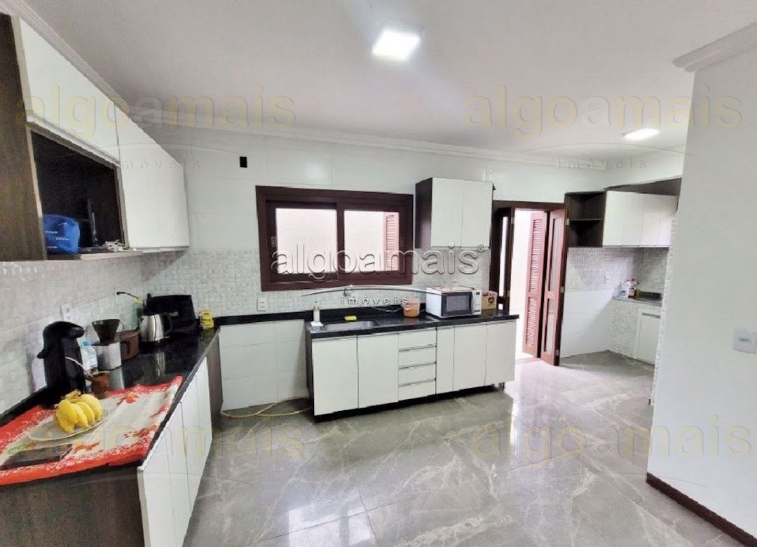 Casa, 4 quartos, 215 m² - Foto 14